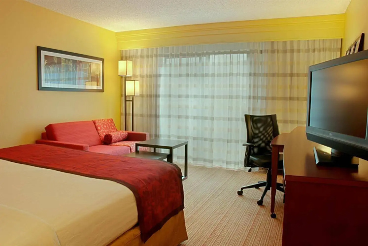 DoubleTree by Hilton Houston Westchase