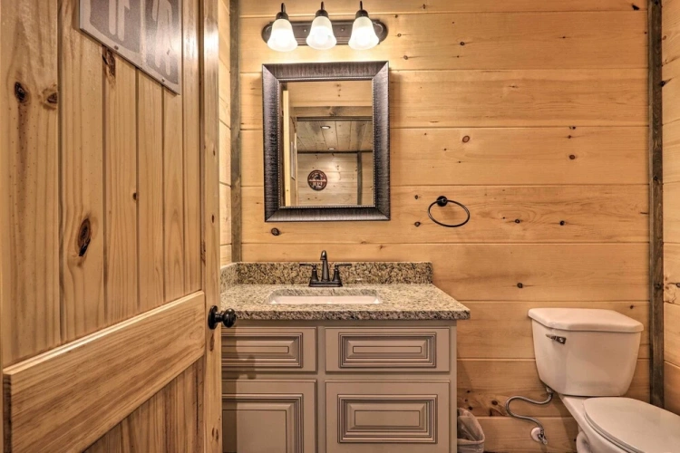 2 Bedrooms Cottage
