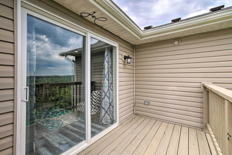 5 Mi to Branson Strip! Cozy Condo w/ Mtn Views