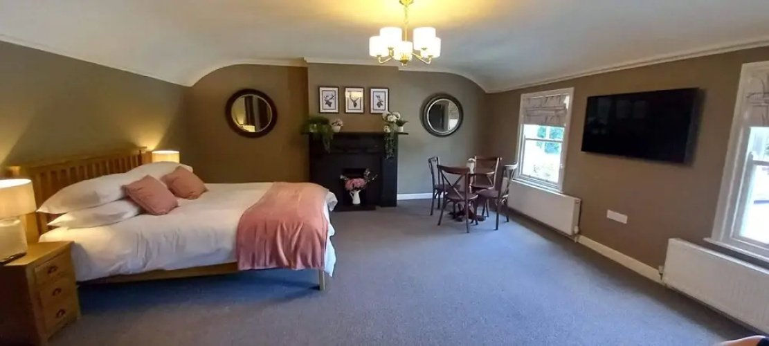 The Buck Hotel