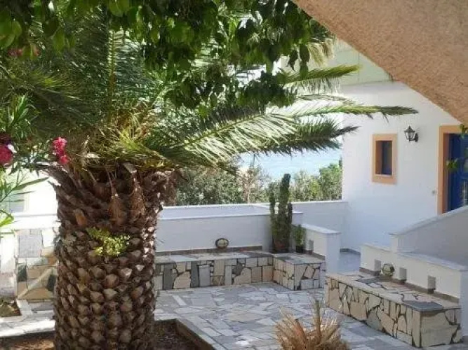Stefanos Apartments