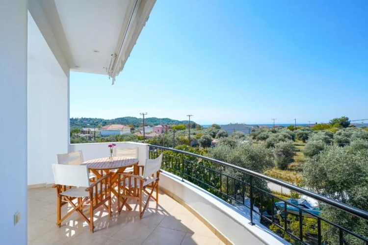 2 Bedrooms Duplex Apartment