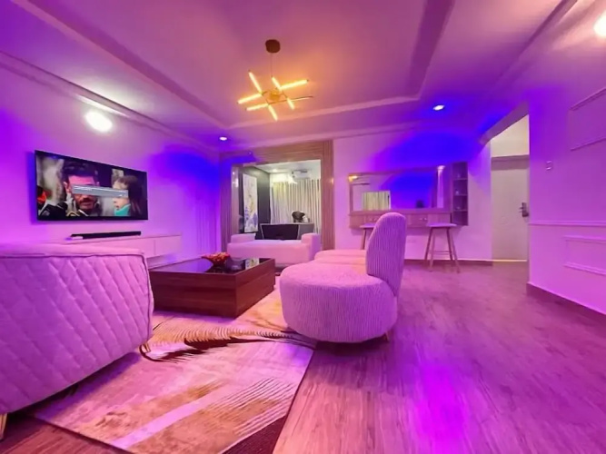 De Calma Apartments