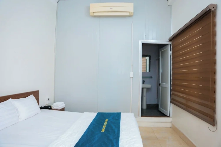 Deluxe Double room with balcony and with city view