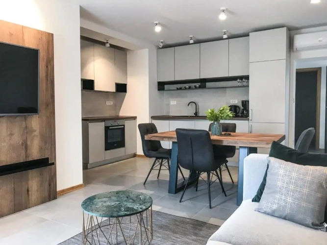 2 Bedrooms Apartment with sea view