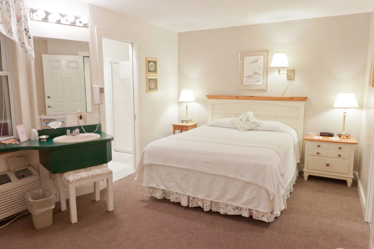 Mount Battie Inn