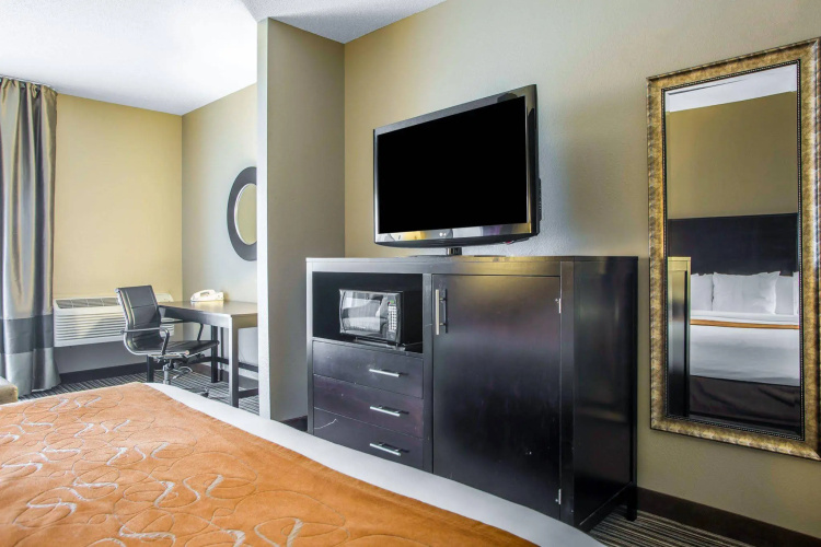 Holiday Inn Express & Suites Hayward by IHG