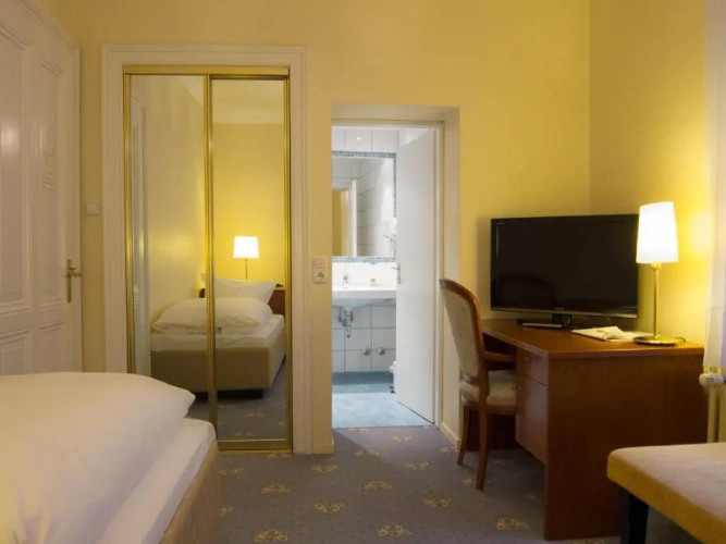 Standard Single room