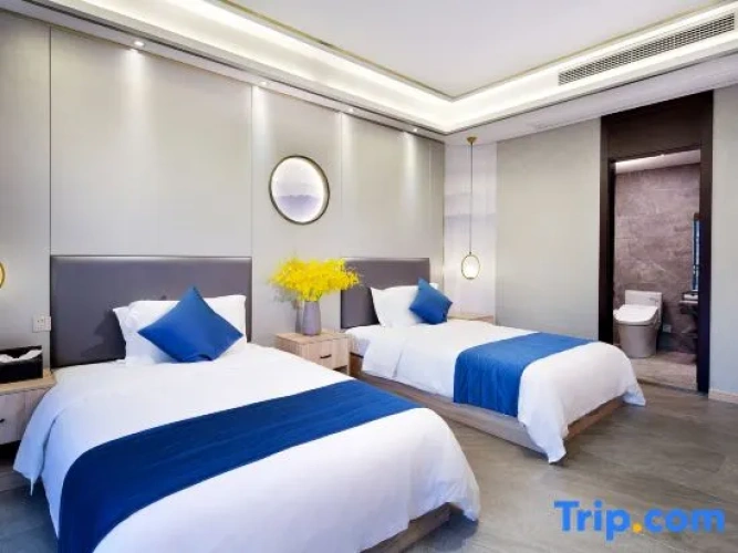 Standard Double room with balcony and with river view