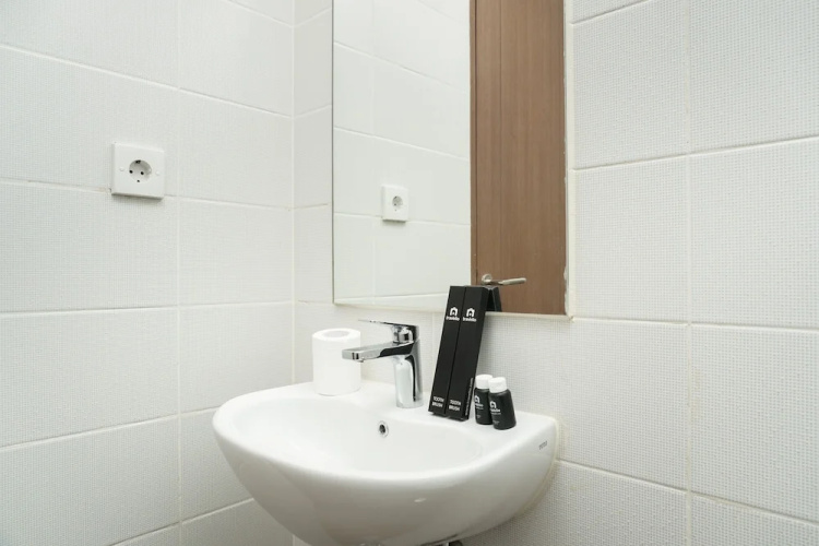Comfortable 2br Puri Orchard Apartment