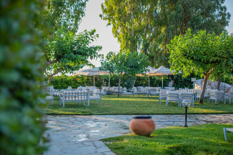 Golden Coast Hotel & Bungalows photo 41