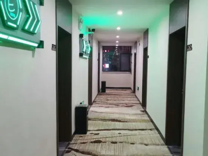 Weihui e-home Express Hotel