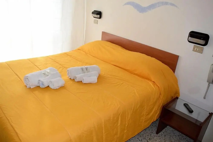 Hotel Criss 2