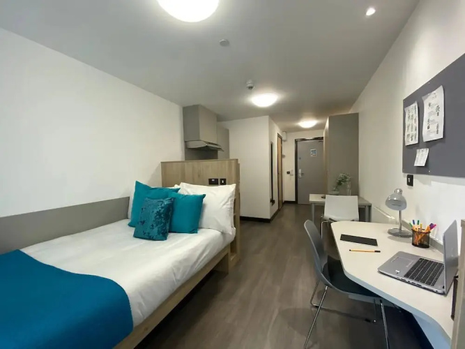 Student Only Swanston House