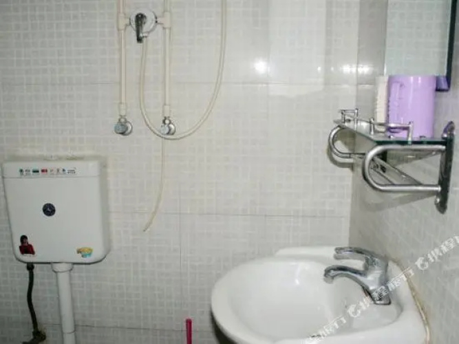 Longfeng Guesthouse