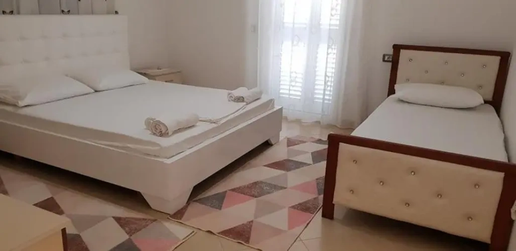 Standard Triple room with balcony