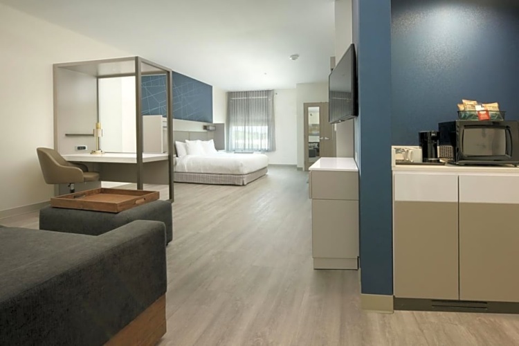 Quadruple Suite
