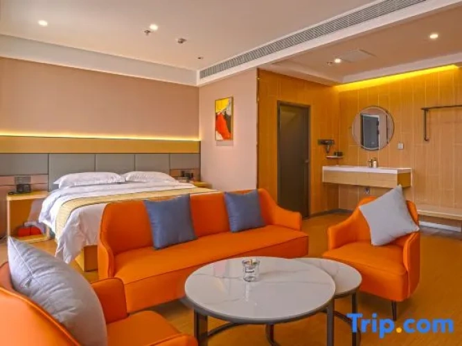 Deluxe Suite