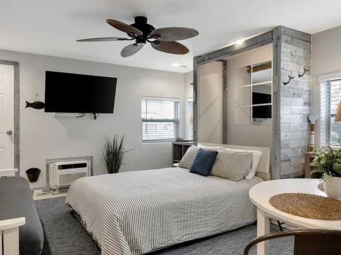 Beach 2 Blocks Away Heated Pool Waterview Suite