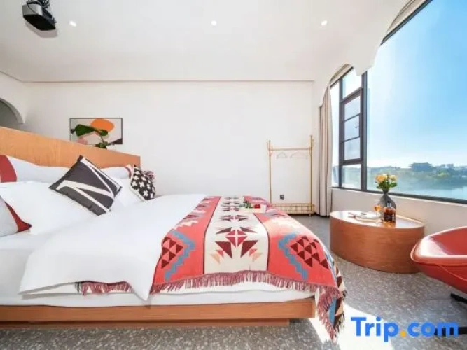 Premium Double room with lake view