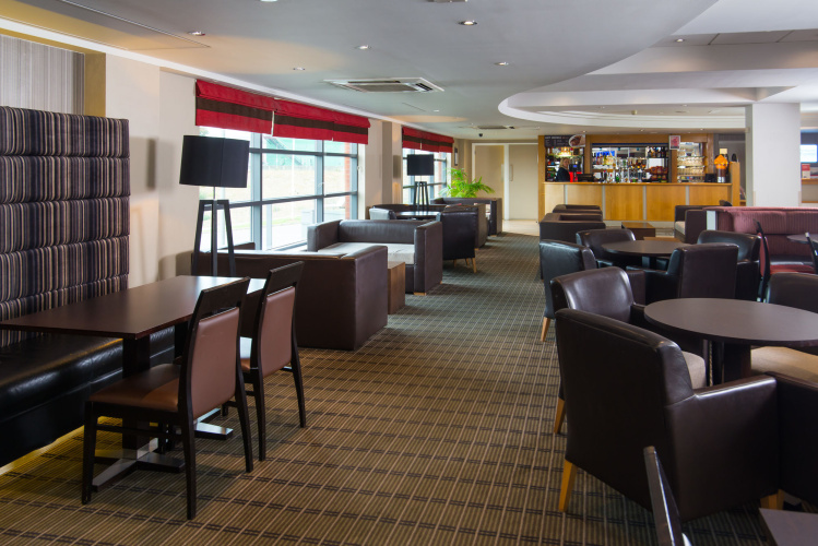 Holiday Inn Express London - Luton Airport photo 24
