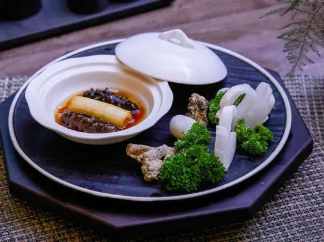 Ningguo Zhenye East Station Resort Hotel (South Anhui Sichuan-Tibet Line)