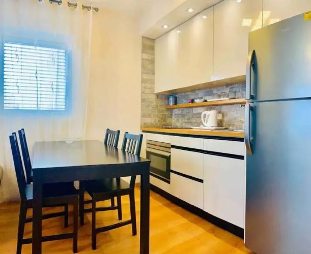 Royal Apartments , Blvd Nitza 8