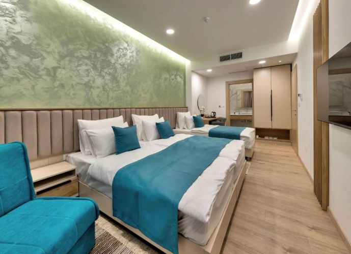 Deluxe Triple room