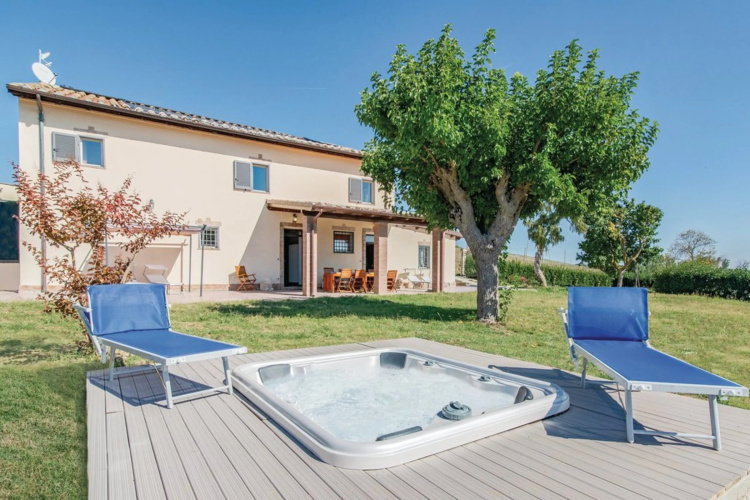 Casale 2 Leoni with whirlpool and sauna