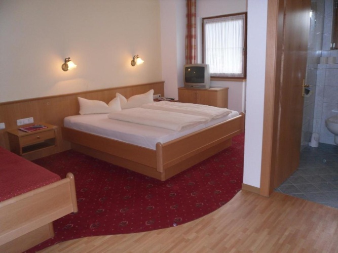 2 Bedrooms Double Apartment