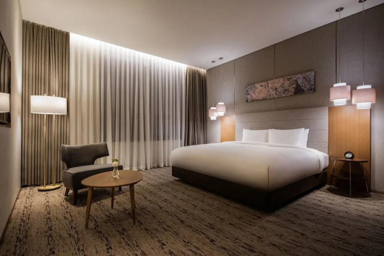 Ramada Seoul Sindorim Hotel