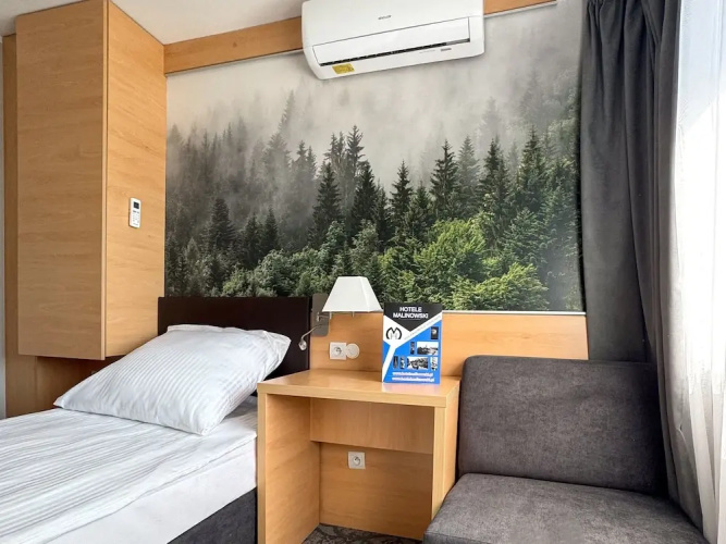 Hotel Malinowski Leśny