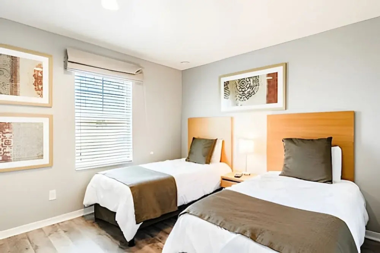 3bd/2.5ba Private Jacuzzi King Bed