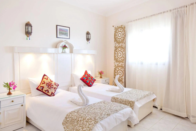 Coral Coast Hotel