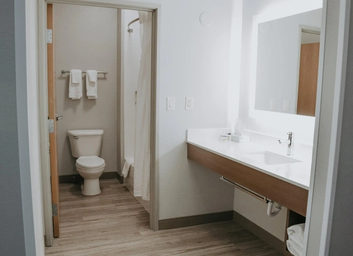 2 Bedrooms Sextuple Suite