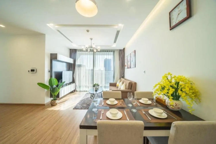 3 Bedrooms Apartment