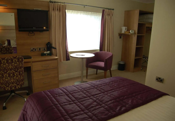 Ivanhoe Hotel and Inn