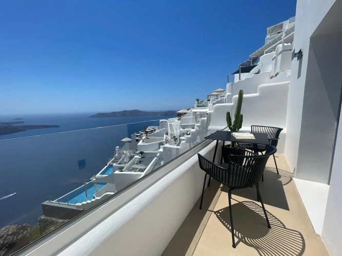 Superior Suite with balcony and with mountain view