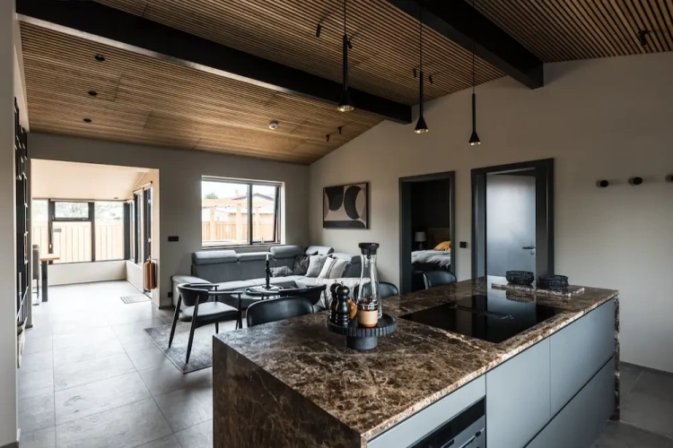 Standard Cottage