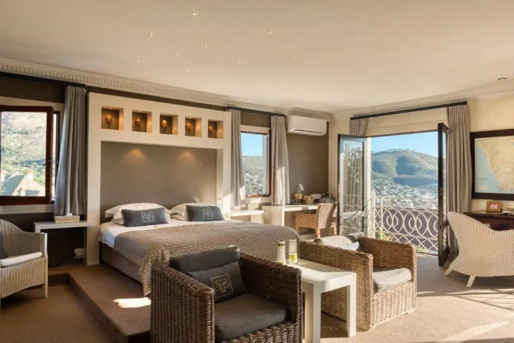 Deluxe Suite