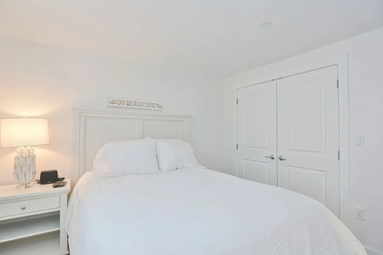 Thomas Sea Suites