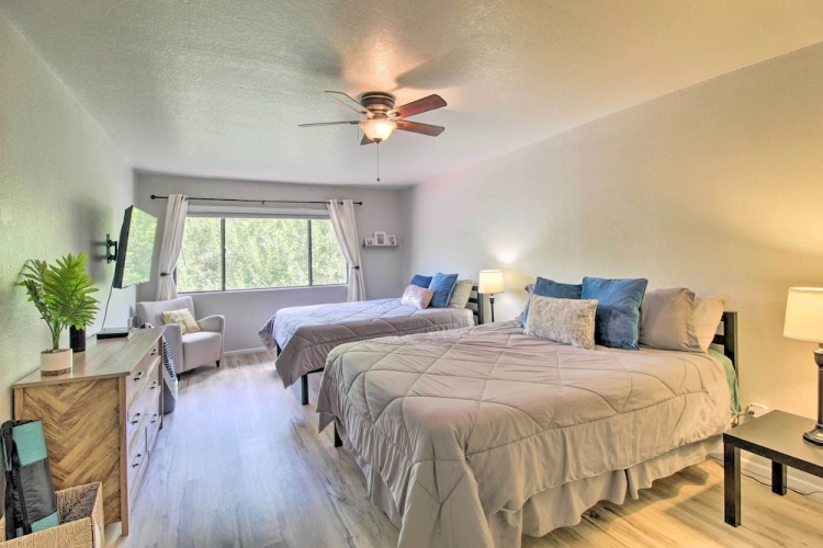 3 Bedrooms Apartment