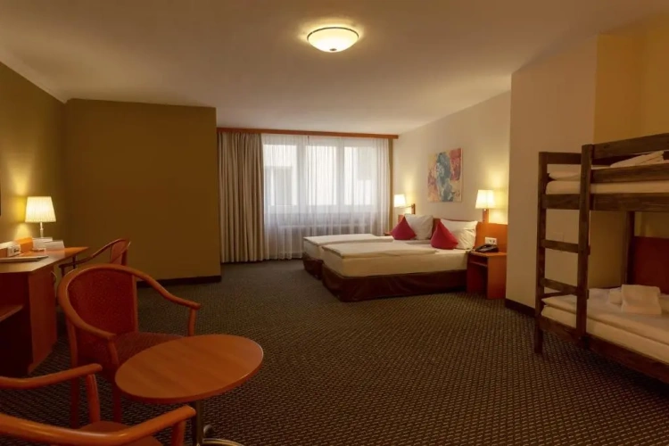 Standard Quadruple room