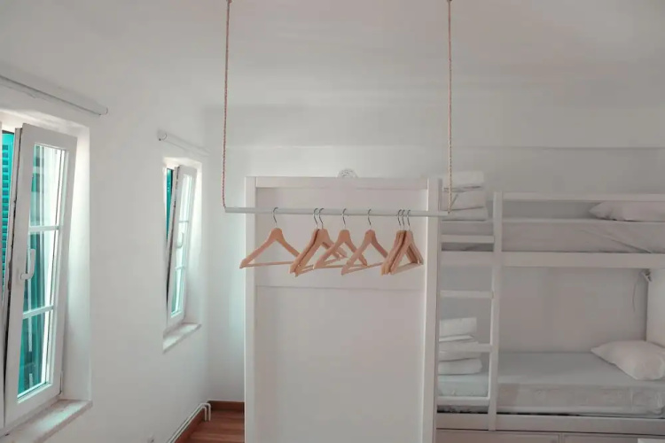123 Embaixador Hostel