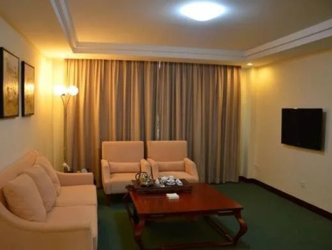 Phoenix Mountain Hotel