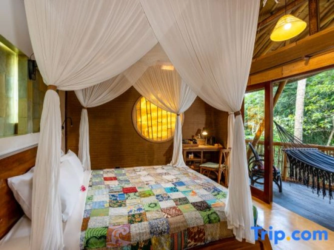 Standard Double room with pool view