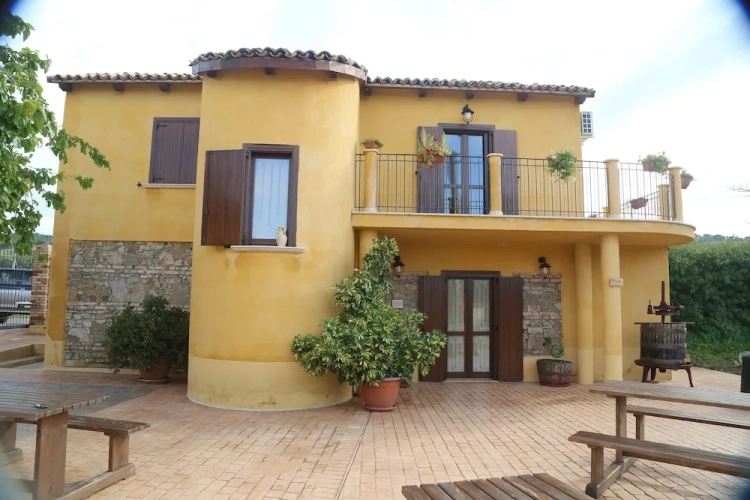 2 Bedrooms Suite