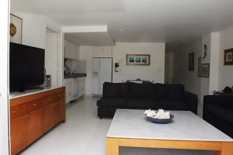3 Bedrooms Standard Family room