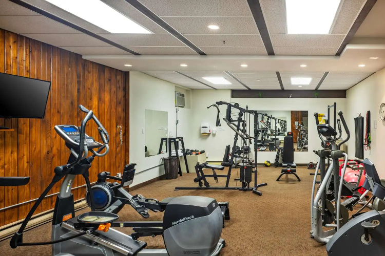 Quality Inn Rouyn-Noranda photo 24