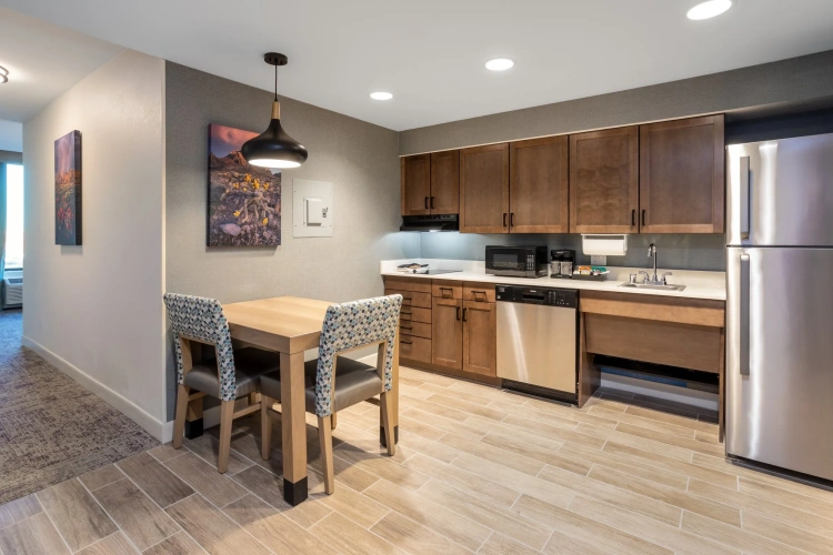 1 Bedroom Suite
